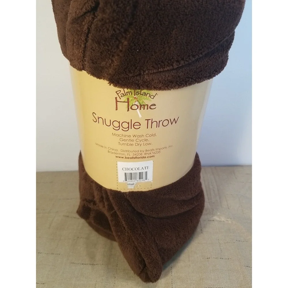 Palm Island Home Snuggle Throw Chocolate Brown Size‎ 50x60